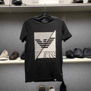 Limited Edition 2025 Armani Unisex T-Shirt DN26300308