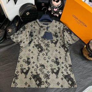 Limited LV Luxury Brand Unisex T-Shirt Gift Hot 2025 PEA31091