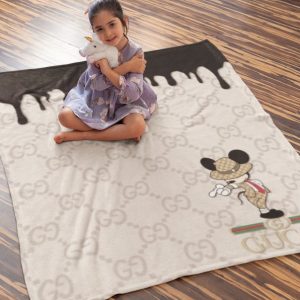 Gucci Bugs Bunny Luxury Brand Logo Premium Blanket Fleece Home Decor