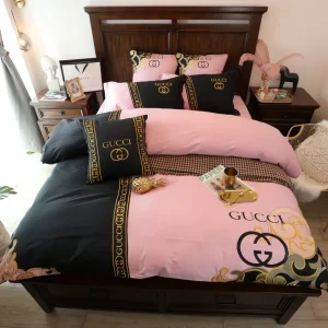 Premium Gucci Bedding Set - DN1615705