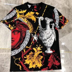 Limited Edition 2025 Versace Unisex T-Shirt DN26200511
