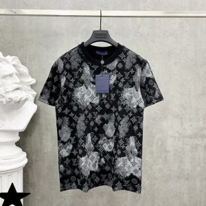 Louis Vuitton Luxury T-Shirt DN26120512