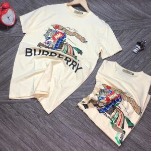 Burberry Unisex T-Shirt – DN607642