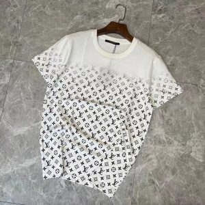 Louis Vuitton Luxury T-Shirt DN26210326