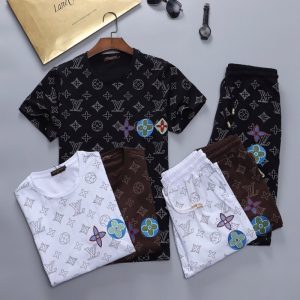 2025 Louis Vuitton Tracksuits for men - DN22496