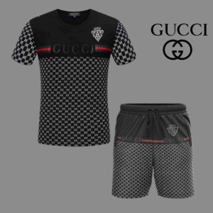 2025 Gucci Summer Tracksuits for men - DN9100621