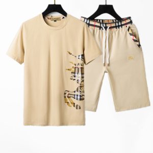 2025 Burberry Tracksuits for men - DN22405