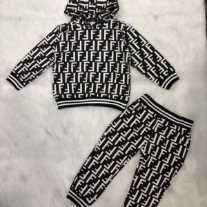 Kid Luxury Fendi Tracksuits DN26020651