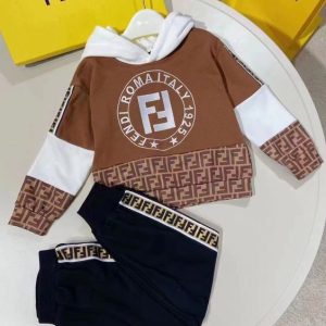 Kid Luxury Fendi Tracksuits DN26020657