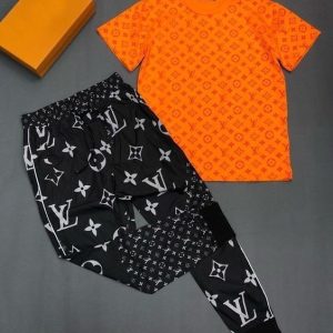 2025 Louis Vuitton Tracksuits  - DN605504