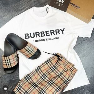 2025 Burberry Tracksuits for men - DN26120558