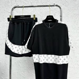 2025 Louis Vuitton Tracksuits for men - DN26160505