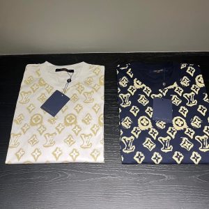 Louis Vuitton Luxury T-Shirt DN26220511