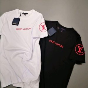 Limited Edition 2025 Louis Vuitton Unisex T-Shirt DN9290603