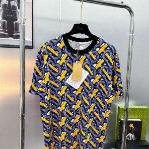 Limited Burberry Luxury Brand Unisex T-Shirt Gift LIBT1019