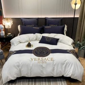 Best Versa.ce Home Black And White Bedding Set